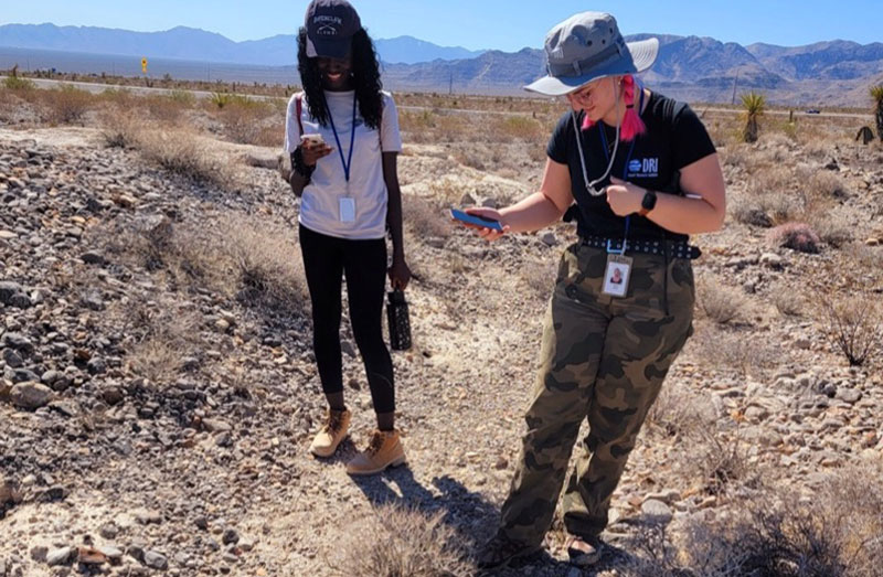 Intern-Surveys-web female scientists conducting surveys